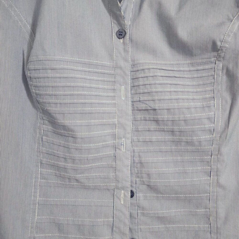 NWOT Dress Barn Blouse Size XL Gray &White Pinstripe Button Horizontal Pin-Tucks